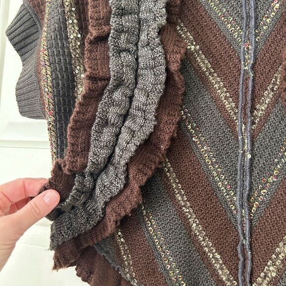 St. John SoCa Striped Cardigan - Picture 9 of 16